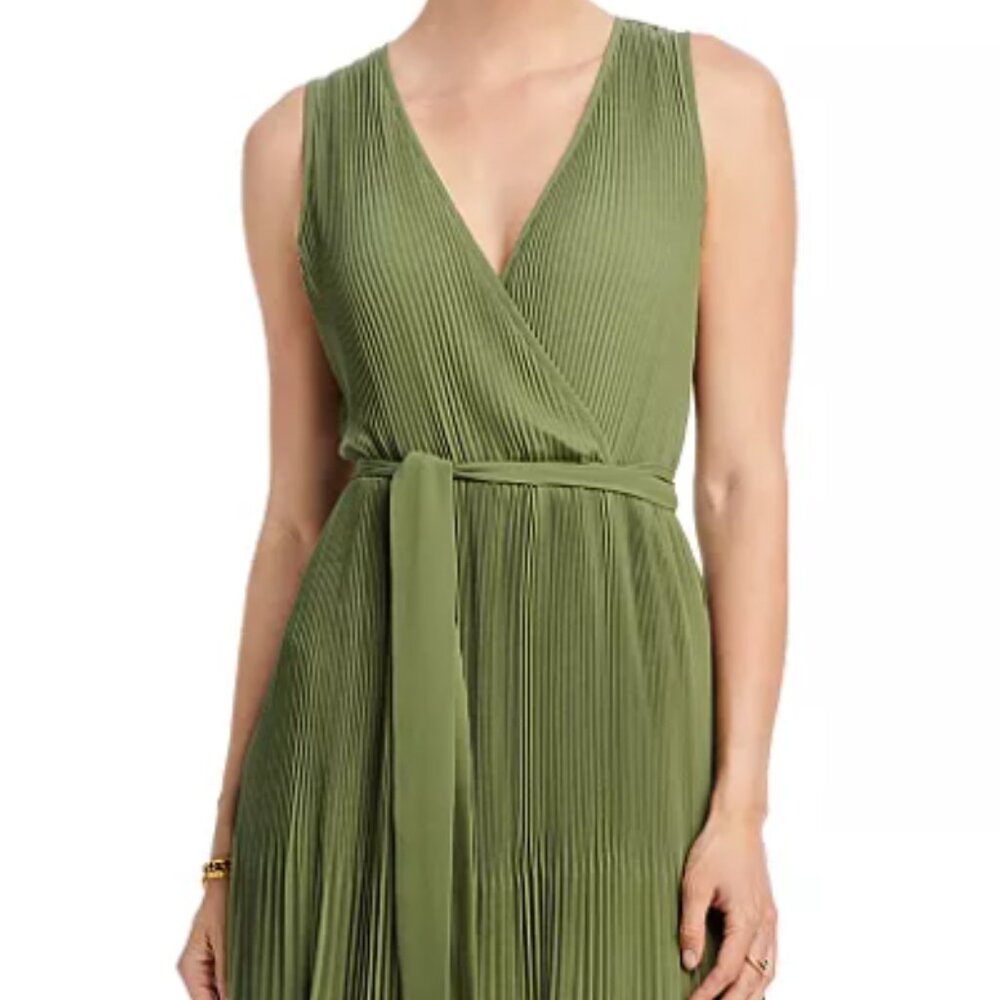 Green Tahari Dress Size M